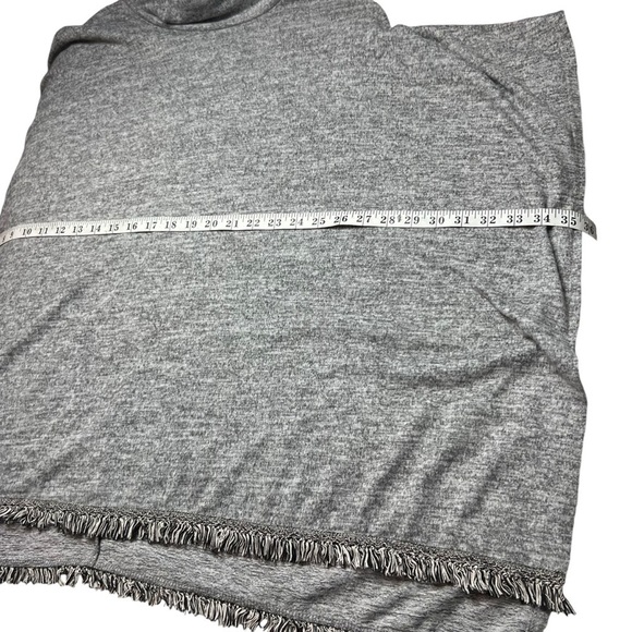 Anthropology On The Road Women's OSFM Grey Knit Poncho Cowl Neck With Fringe - Picture 6 of 8
